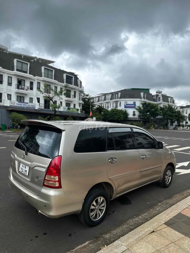 Toyota Innova 2008 photo 5
