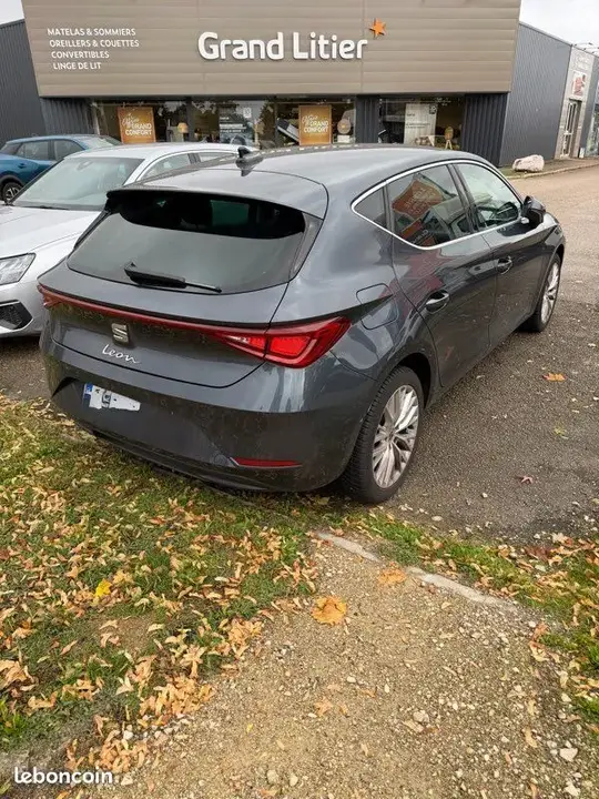 Seat Leon 2022 photo 2