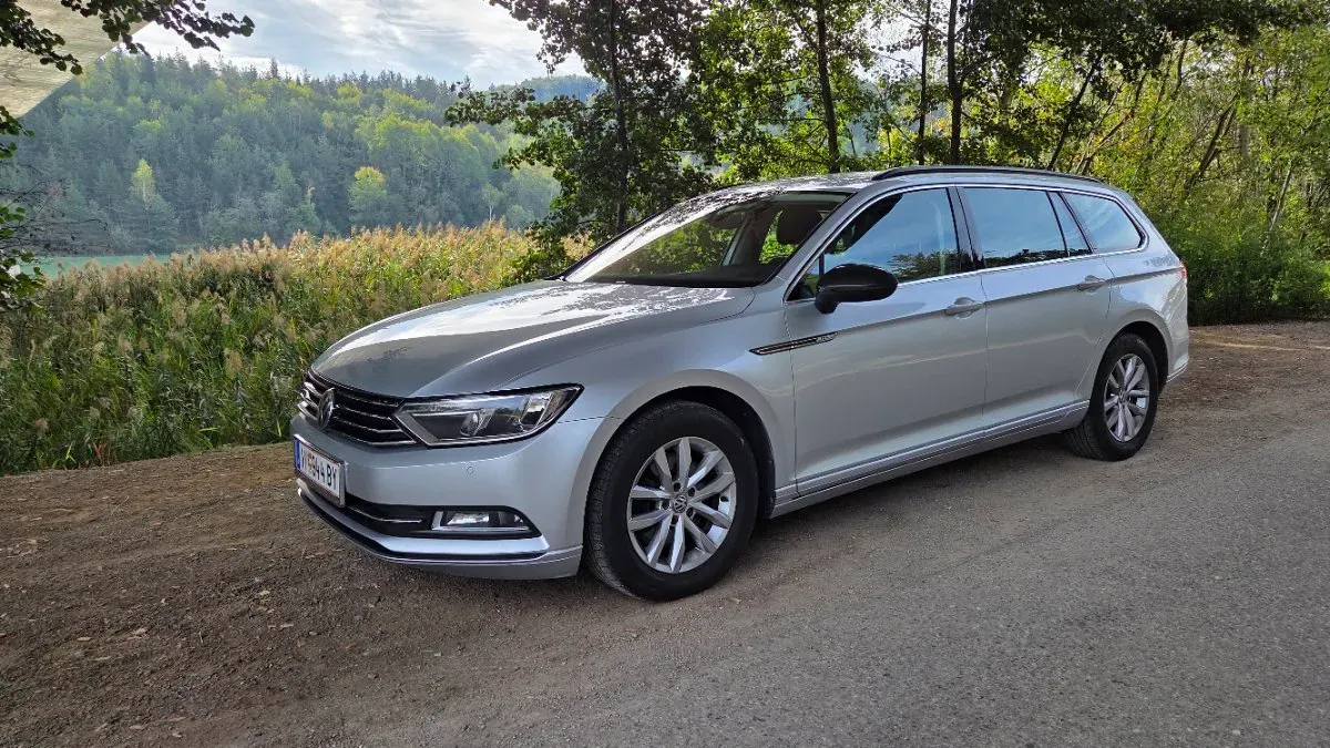 Volkswagen Passat 2017 photo 2