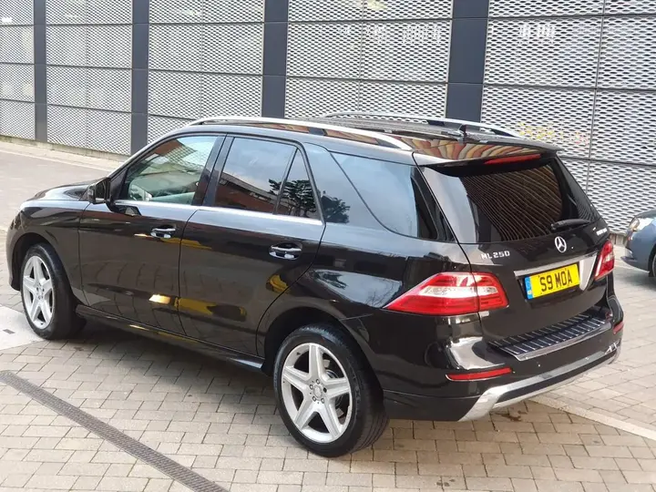 Mercedes-Benz M-Class 2015 photo 5