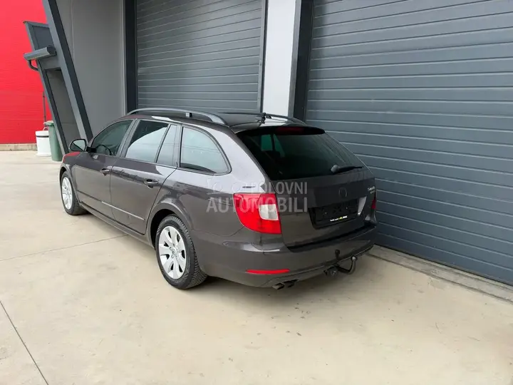 Skoda Superb 2012 photo 3