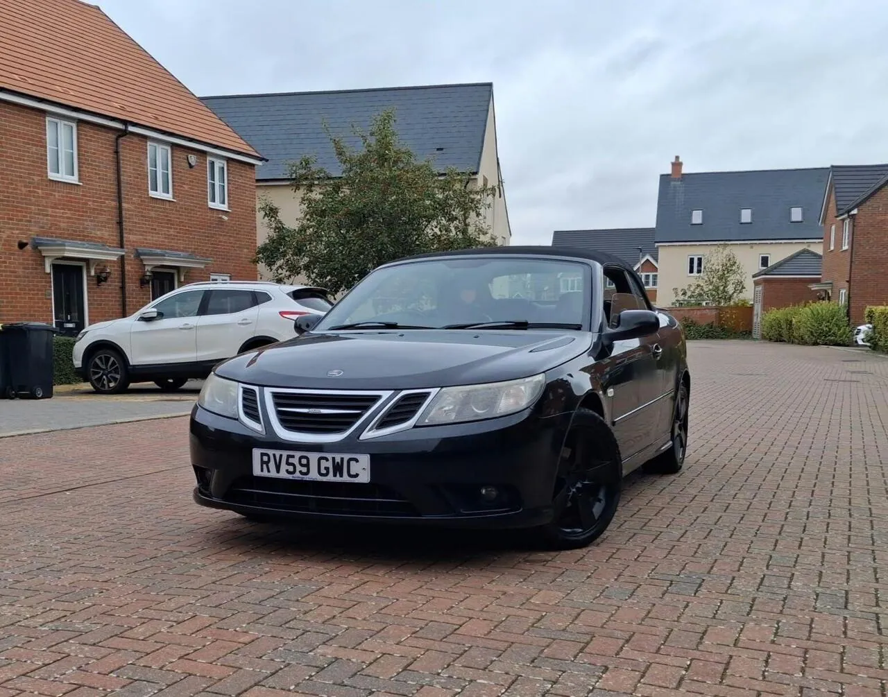 Saab 9-3 2010 photo 3