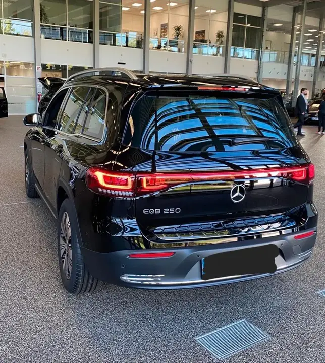 Mercedes-Benz Eqb 250