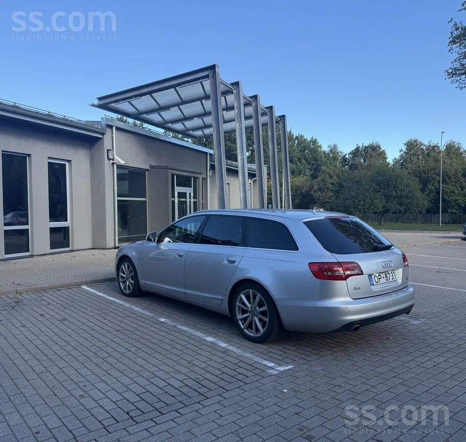 Audi A6 2011 photo 2