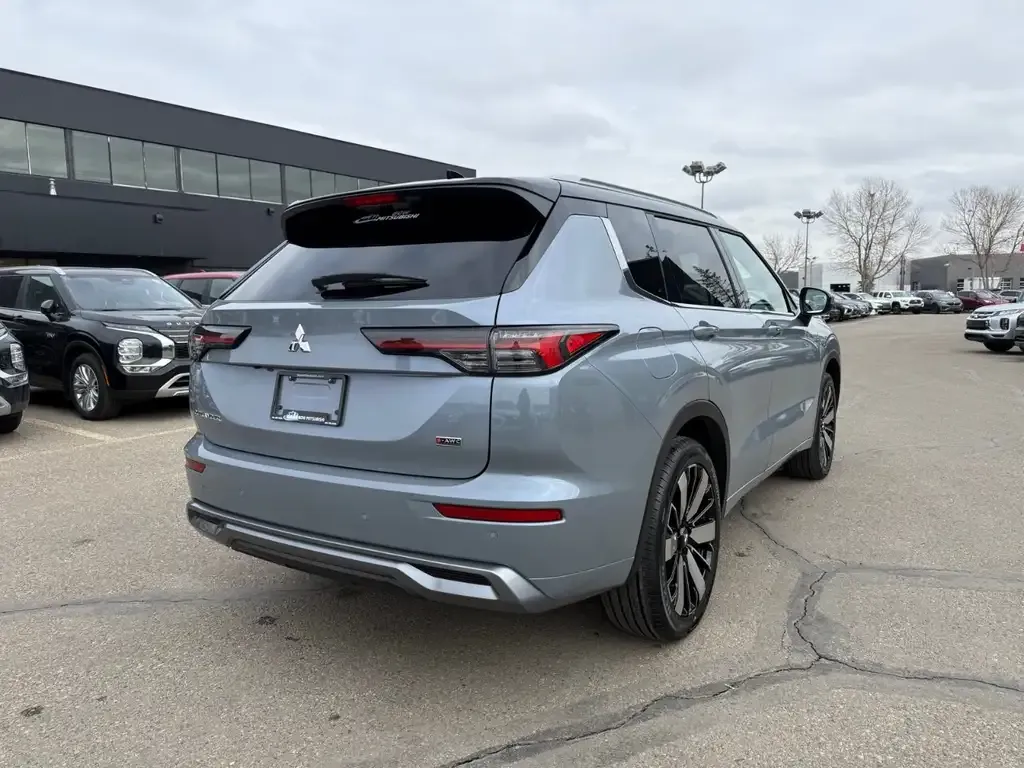 Mitsubishi Outlander 2026 photo 5
