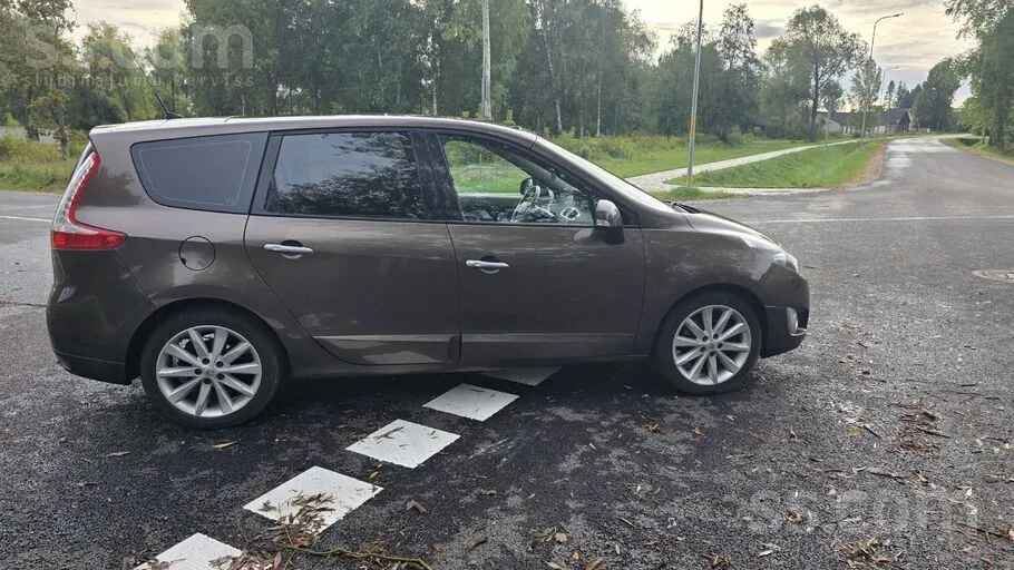 Renault Grand Scenic 2009 photo 4