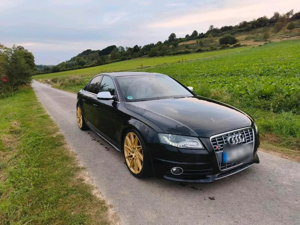 Audi S4