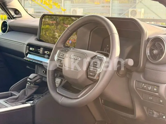 Toyota Land Cruiser Prado 2026 photo 5