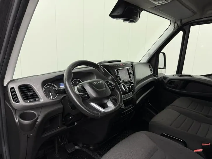 Iveco Daily 2022 photo 3
