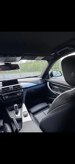 BMW 320D 2019 photo 2