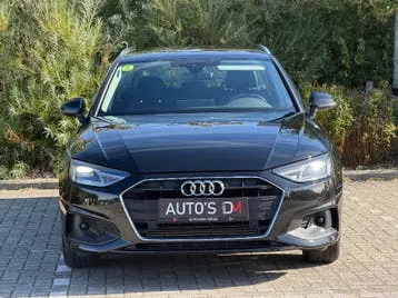 Audi A4 Avant 2023 photo 2