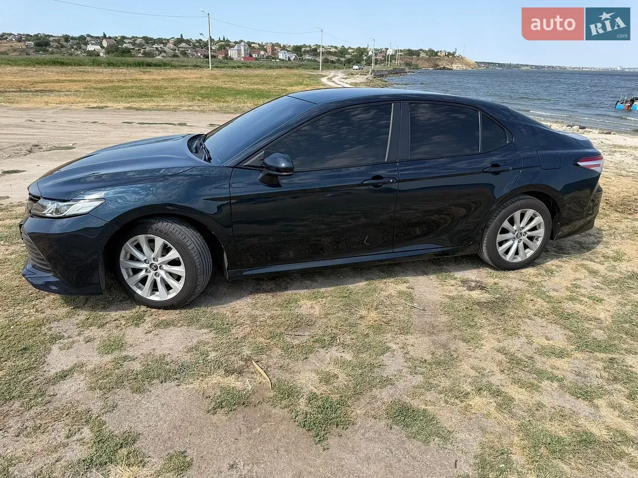 Toyota Camry 2018 photo 3