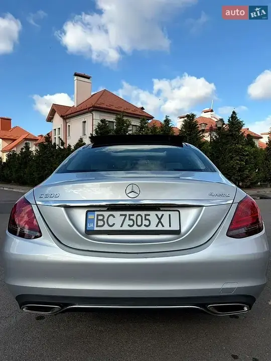 Mercedes-Benz C-Class 2020 photo 4