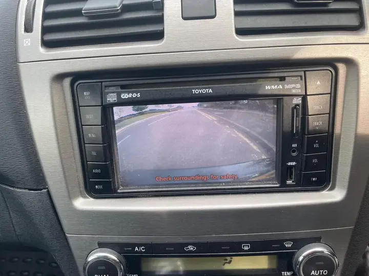 Toyota Avensis 2011 photo 4