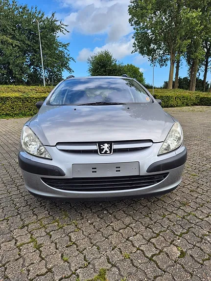 Peugeot 307 2003 photo 2