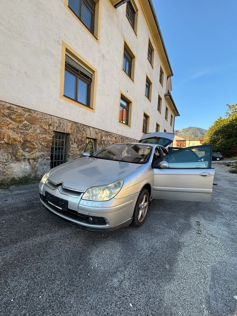 Citroen C5 2005 photo 2