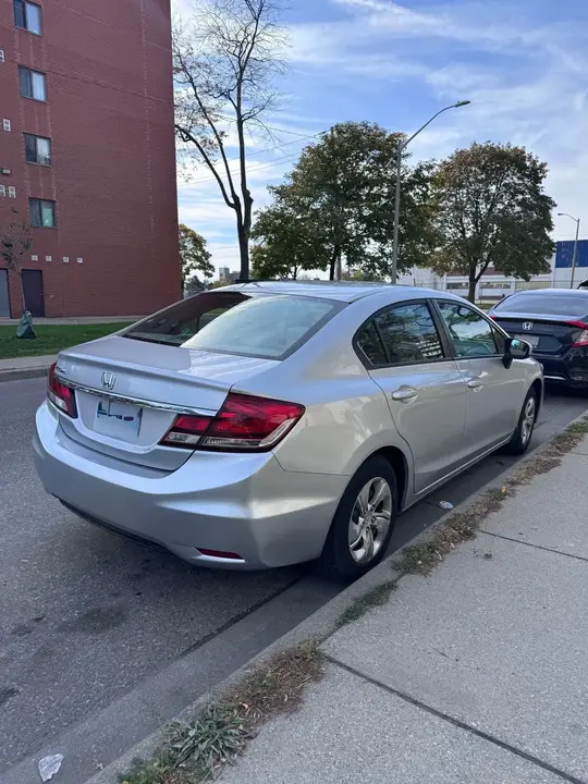 Honda Civic 2015 photo 2