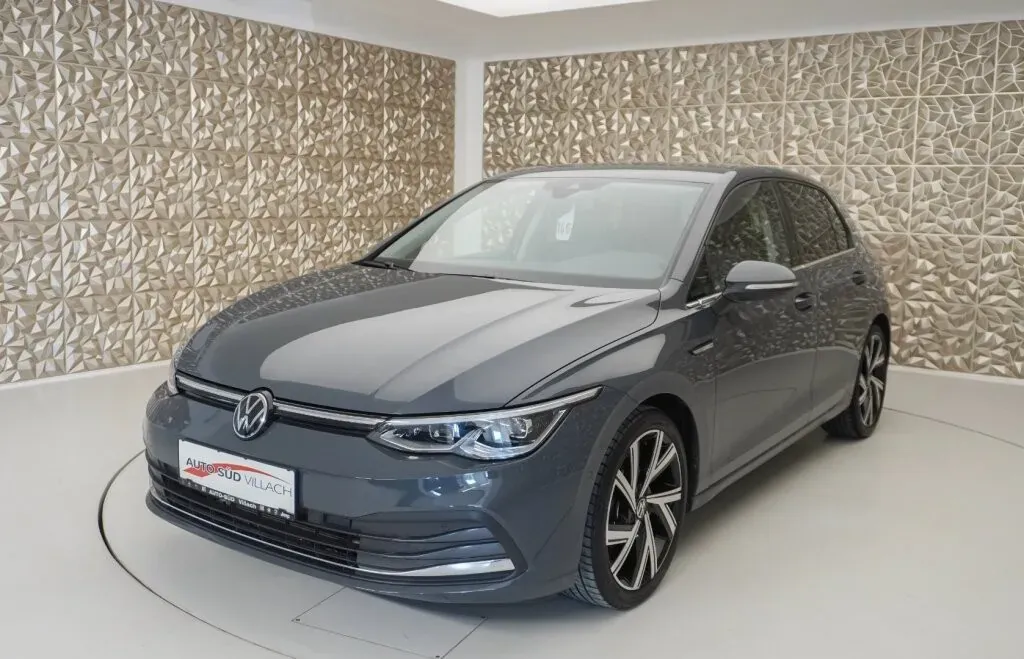 Volkswagen Golf 2022 photo 2