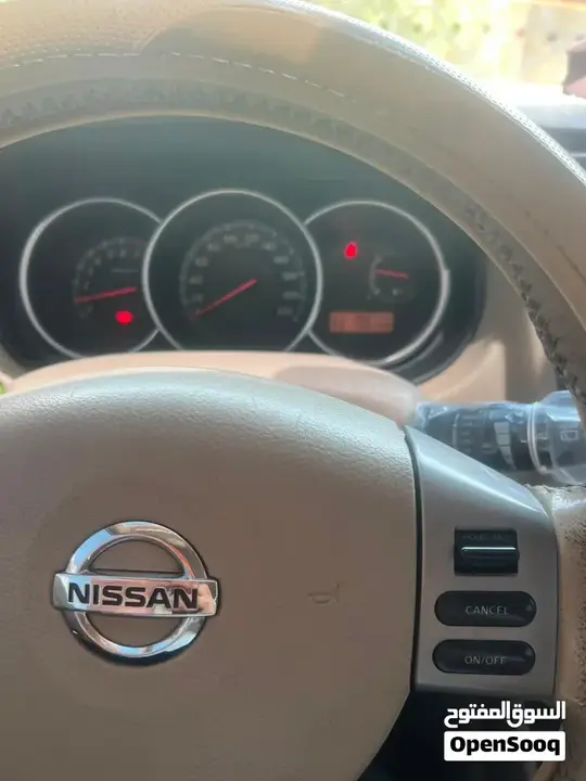 Nissan Tiida 2012 photo 3
