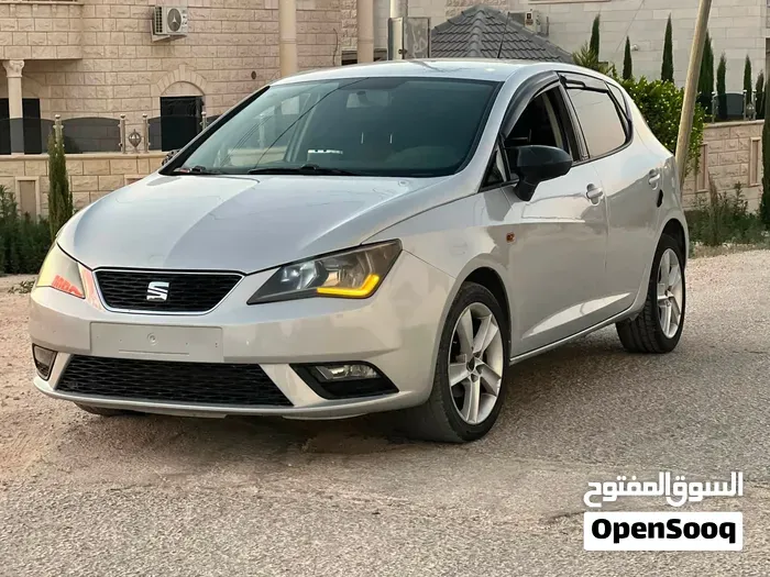 Seat Ibiza 2016 photo 4