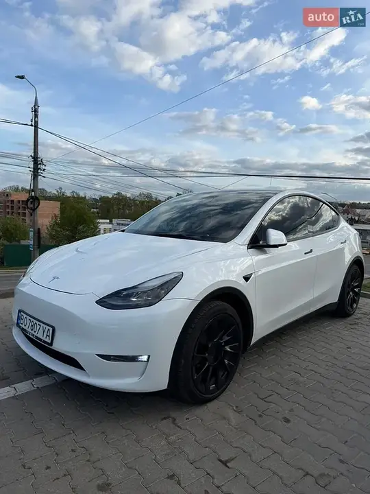 Tesla Model Y 2021 photo 4