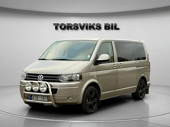 Volkswagen Multivan 2012 photo 2