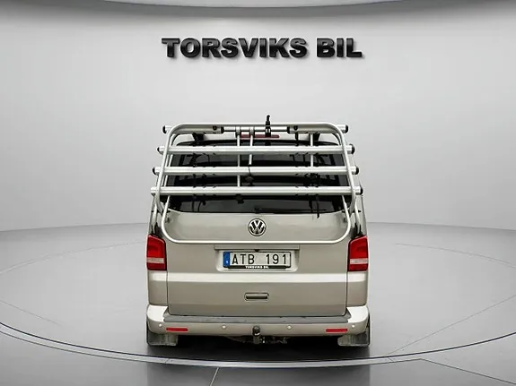 Volkswagen Multivan 2012 photo 5