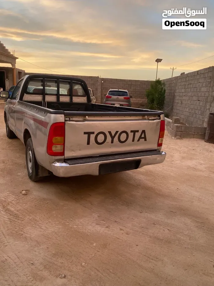 Toyota Hilux 2007 photo 4