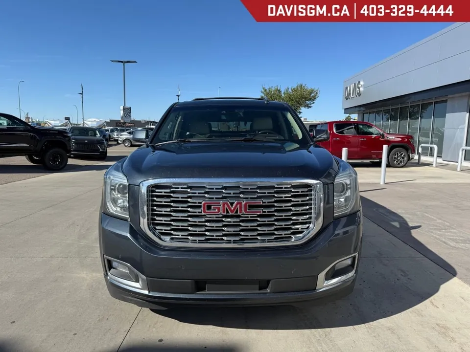 GMC Yukon 2019 photo 2