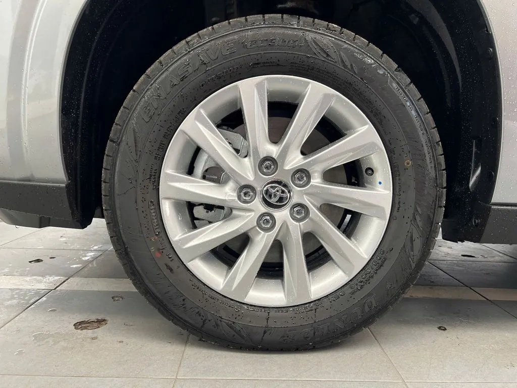 Toyota Innova Cross 2026 photo 4