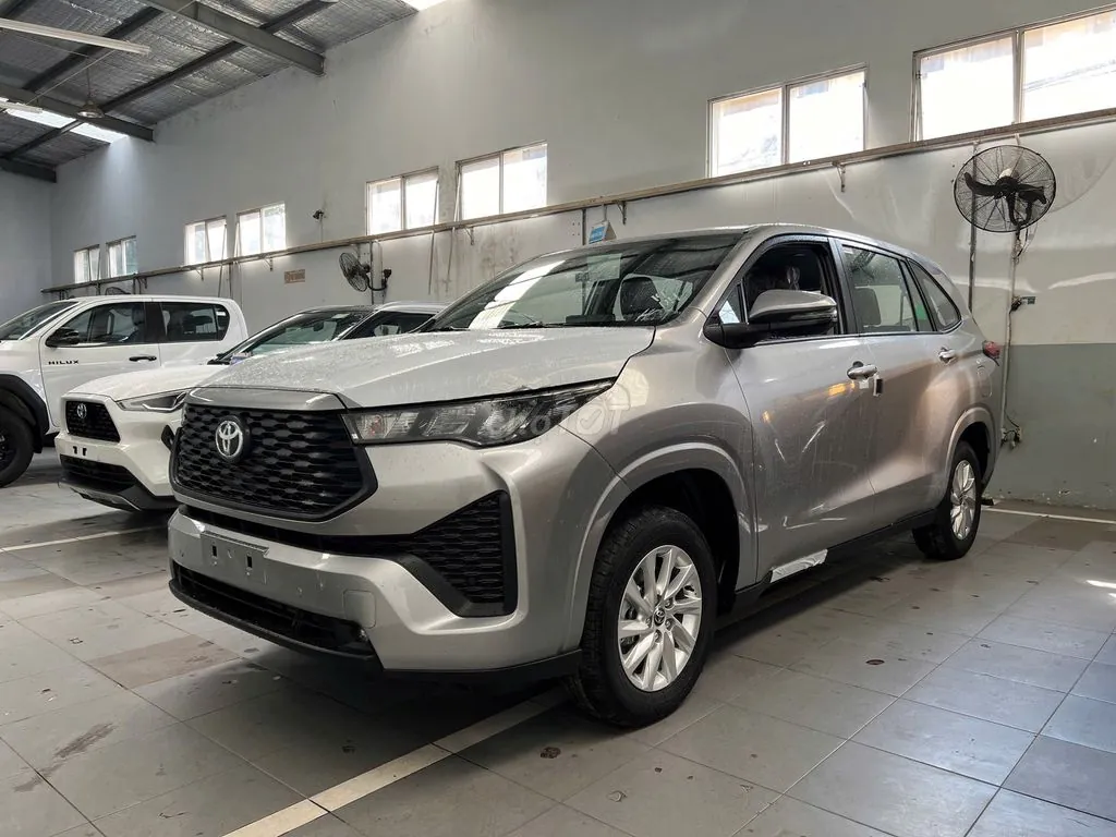 Toyota Innova Cross 2026 photo 3