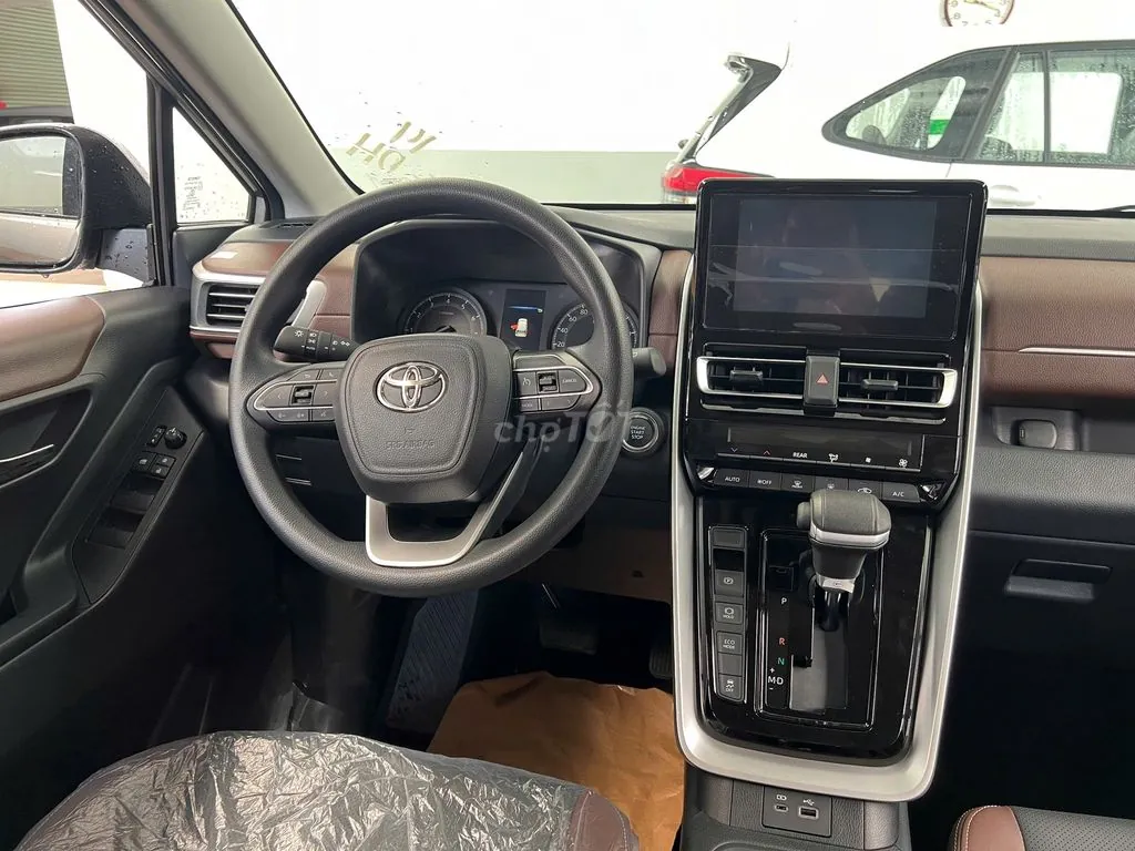 Toyota Innova Cross 2026 photo 5