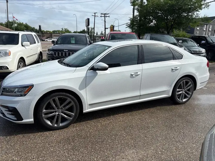 Volkswagen Passat 2016 photo 2