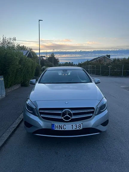 Mercedes-Benz A 180 2013 photo 3