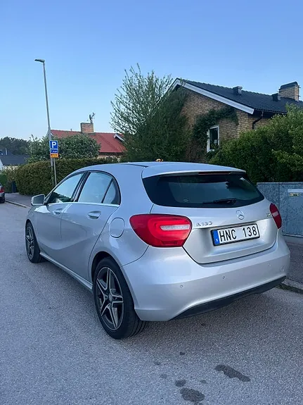 Mercedes-Benz A 180 2013 photo 4