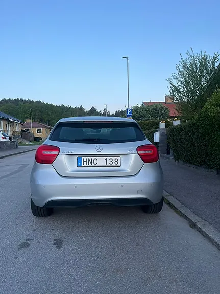 Mercedes-Benz A 180 2013 photo 5