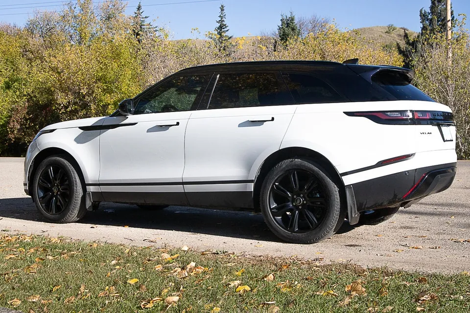 Land Rover Range Rover Velar 2022 photo 2