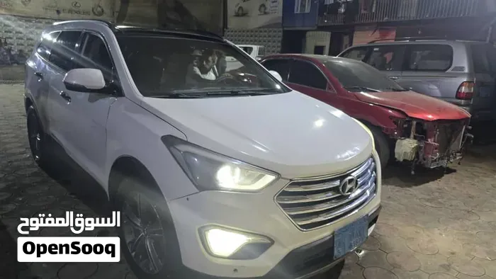 Hyundai Santa Fe 2014 photo 3