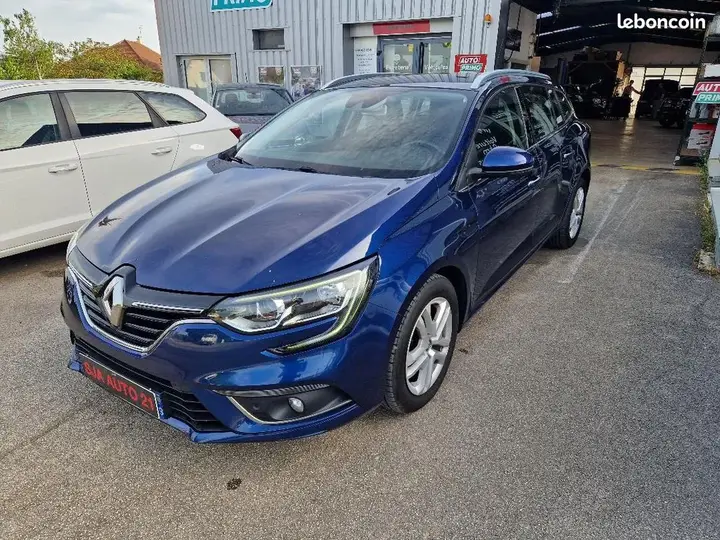 Renault Megane 2019 photo 2