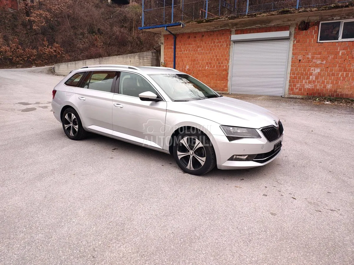 Skoda Superb 2017 photo 2