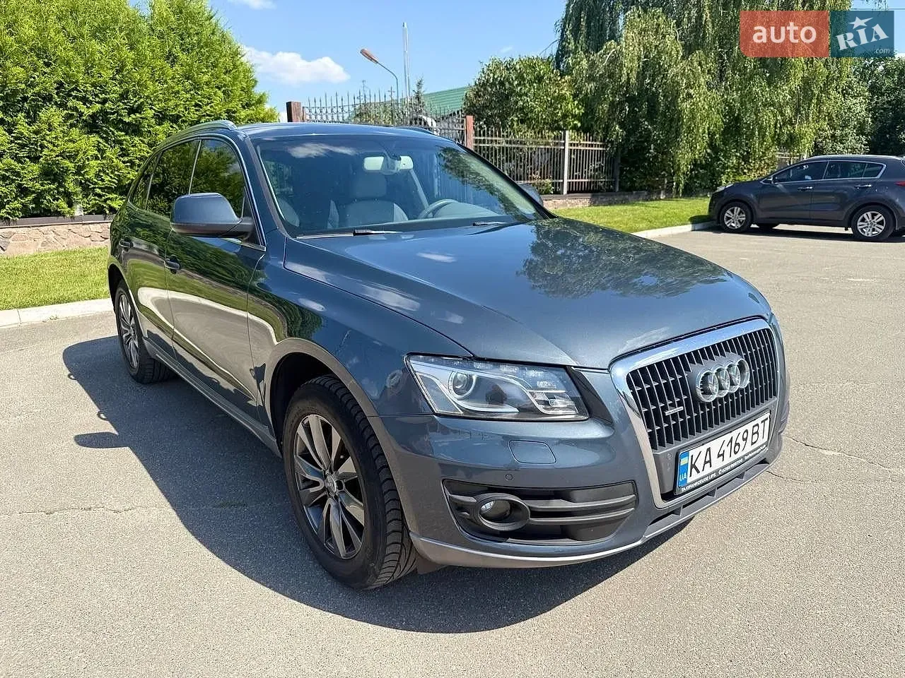 Audi Q5 2010 photo 2