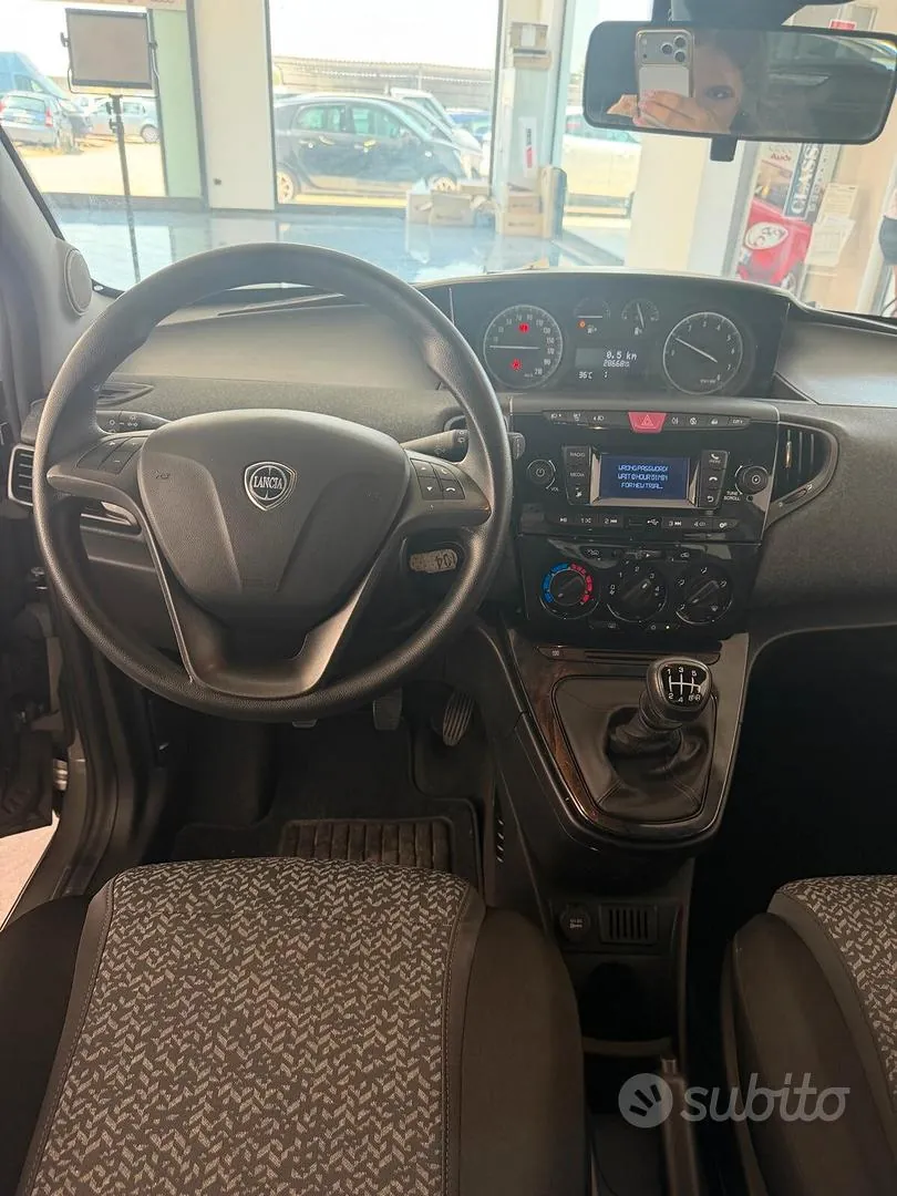 Lancia Ypsilon 2022 photo 4