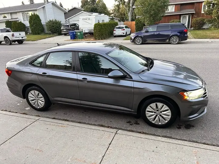 Volkswagen Jetta 2019 photo 2