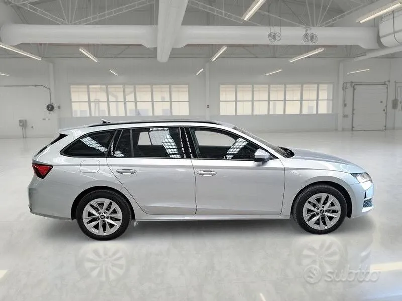 Skoda Octavia 2025 photo 3