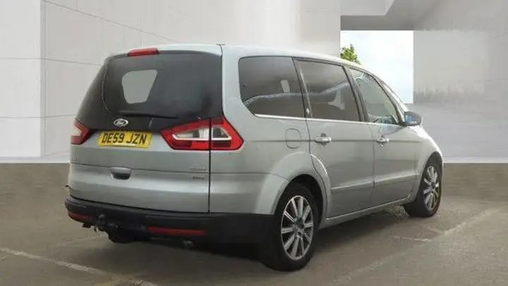 Ford Galaxy 2009 photo 3
