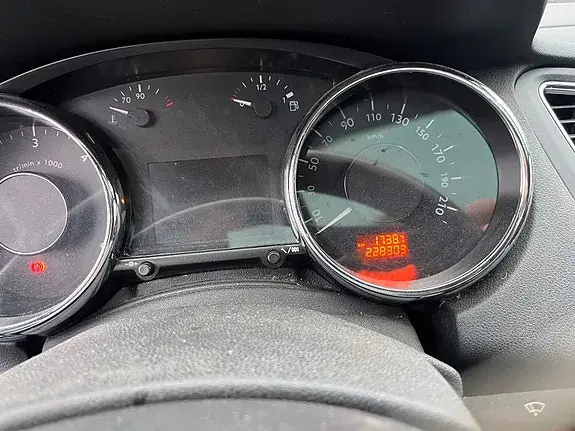 Peugeot 5008 2012 photo 5