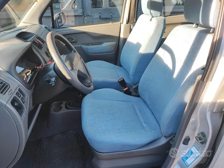 Suzuki Wagon R 2002 photo 4