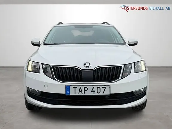 Skoda Octavia 2018 photo 2