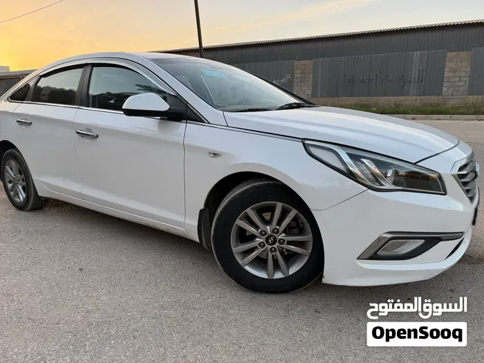Hyundai Sonata 2015 photo 2
