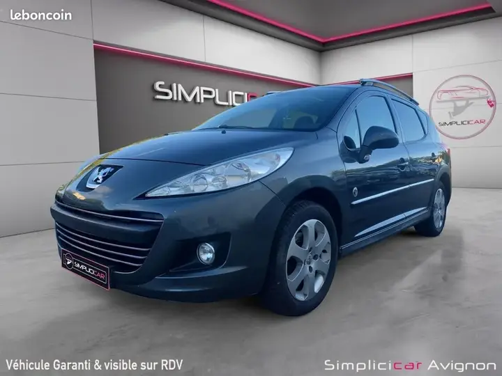 Peugeot 207 2012 photo 5